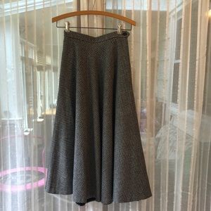 Ralph Lauren Houndstooth Wool Calf Length Skirt (with pockets!)